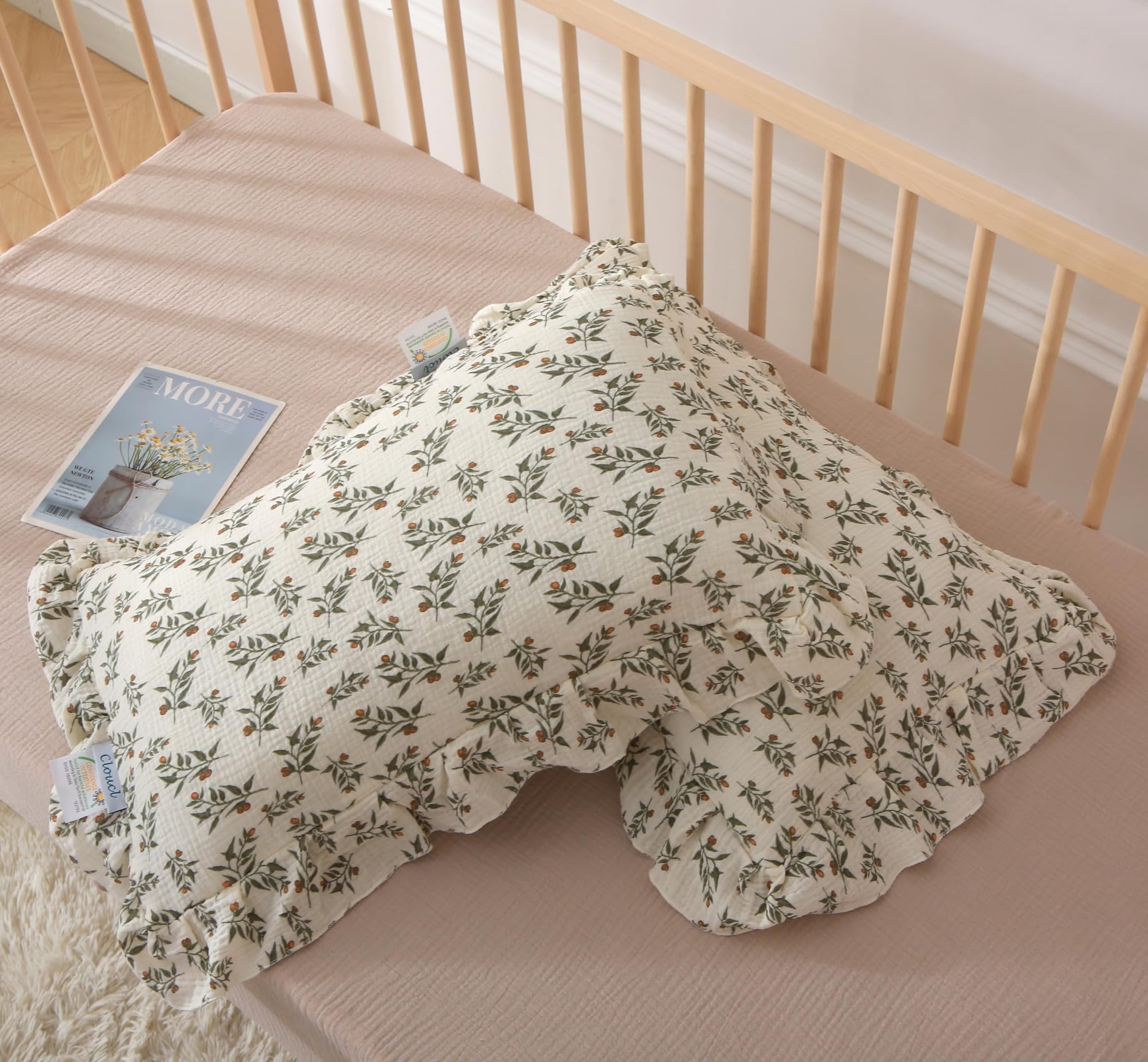 Cloucl soft breathable fabric enhances comfort during all seasons.