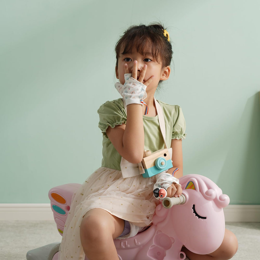 Cloverhome Thumb Sucking Stop helps curb thumb-sucking and finger biting.