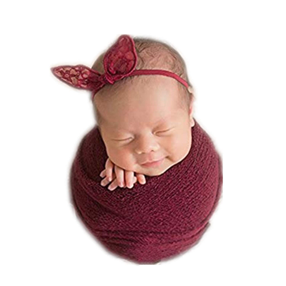 Coberllus newborn wrap red texture-detail captures intricate knit and color.