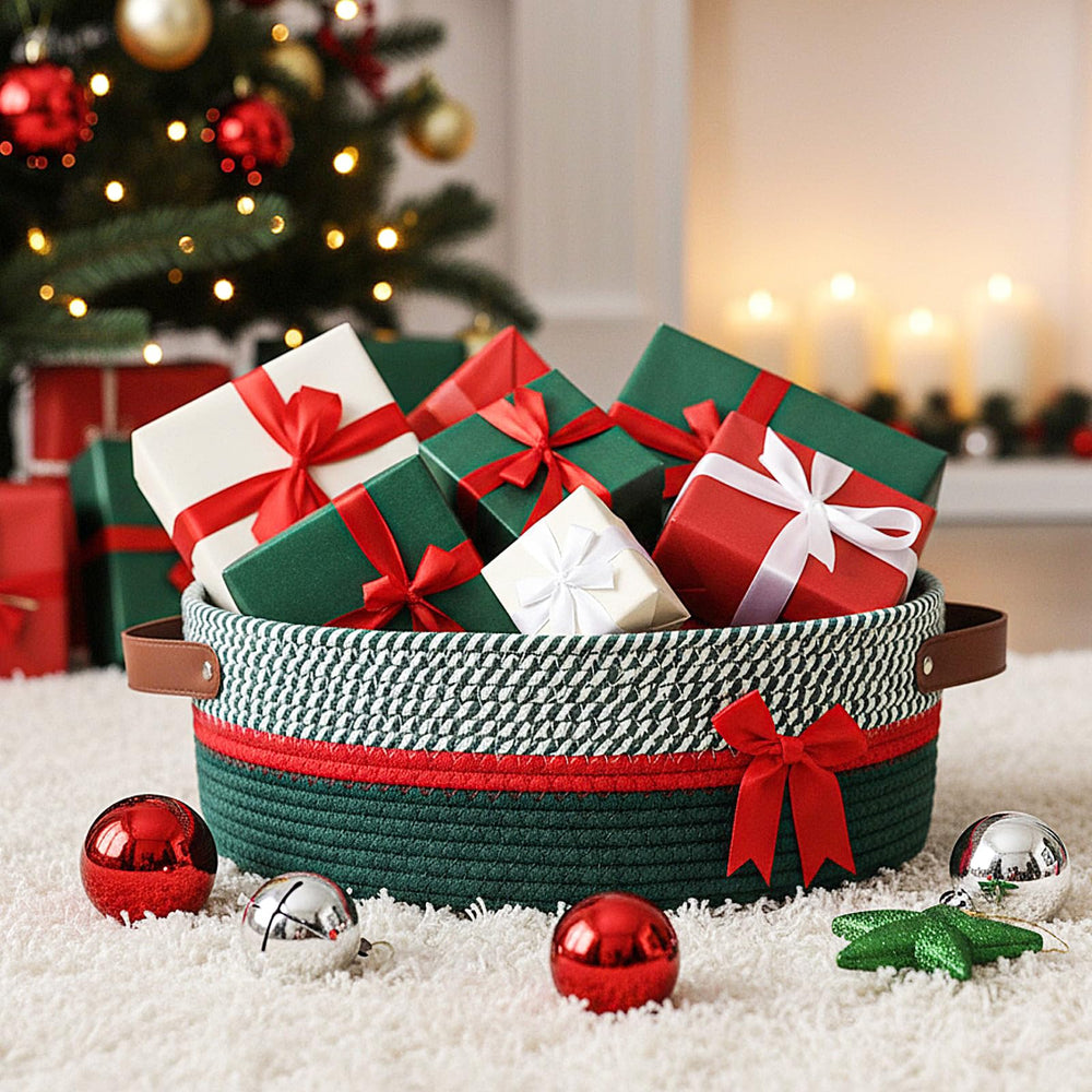 Colingmill Valentine basket open top, ideal for arranging gifts
