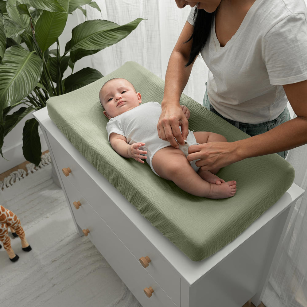 Comfy Cubs fitted pad cover shows a snug elastic edge for a secure fit.