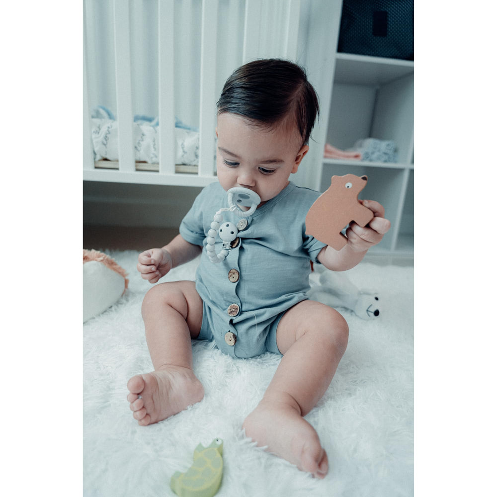 Comfy Cubs CPSIA-certified clip design ensures durability and safety during busy days.