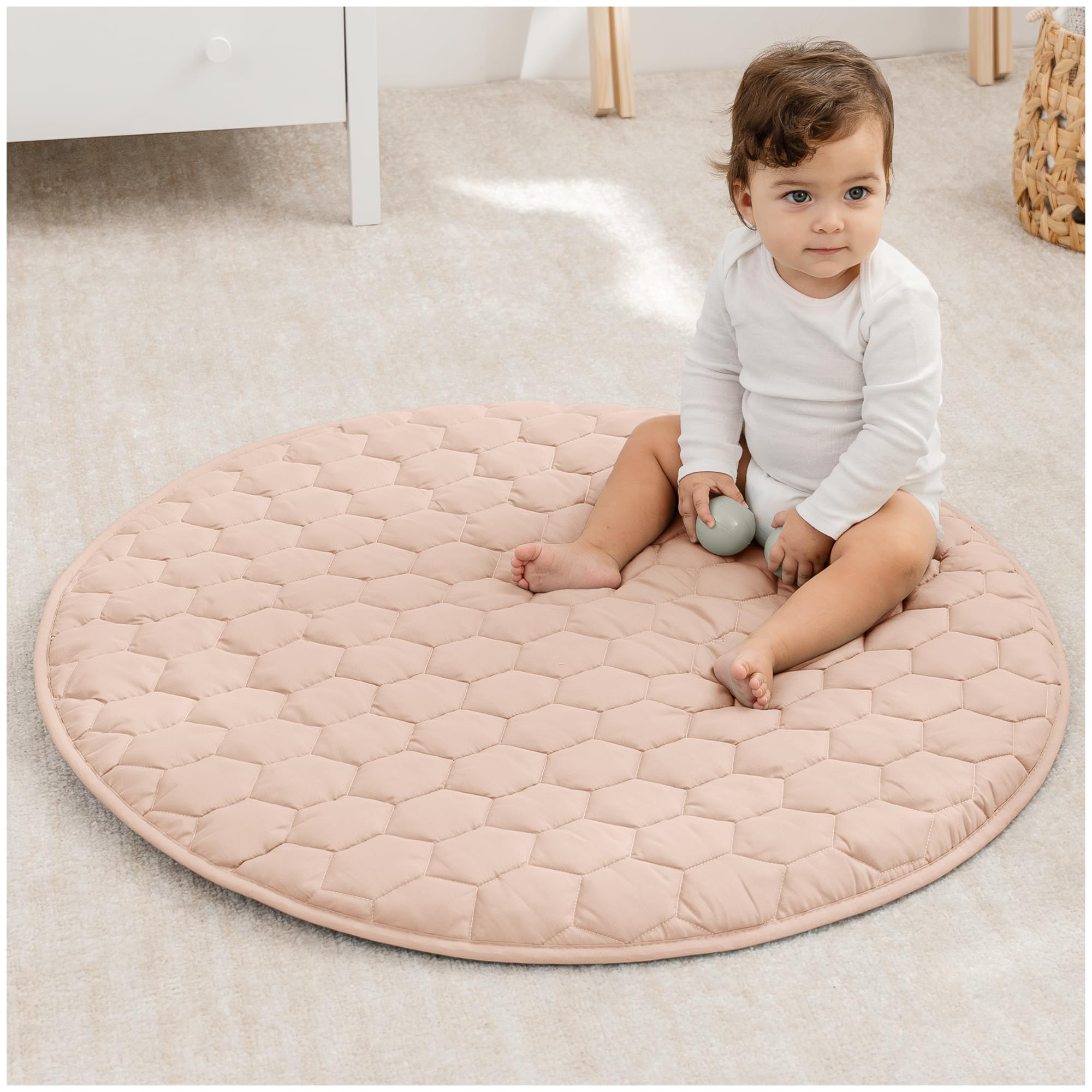 Comfy Cubs round play mat top view with plush surface for gentle tummy time.