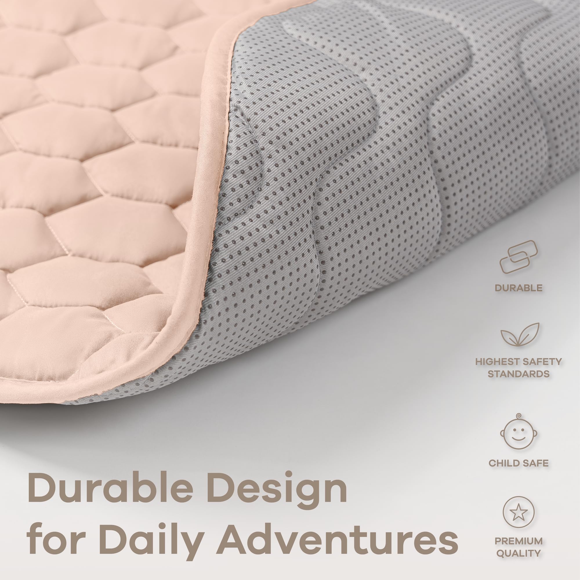 Comfy Cubs machine-washable fabric allows quick, easy cleaning.