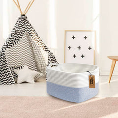 COMFY-HOMI basket for books keeps shelves neat