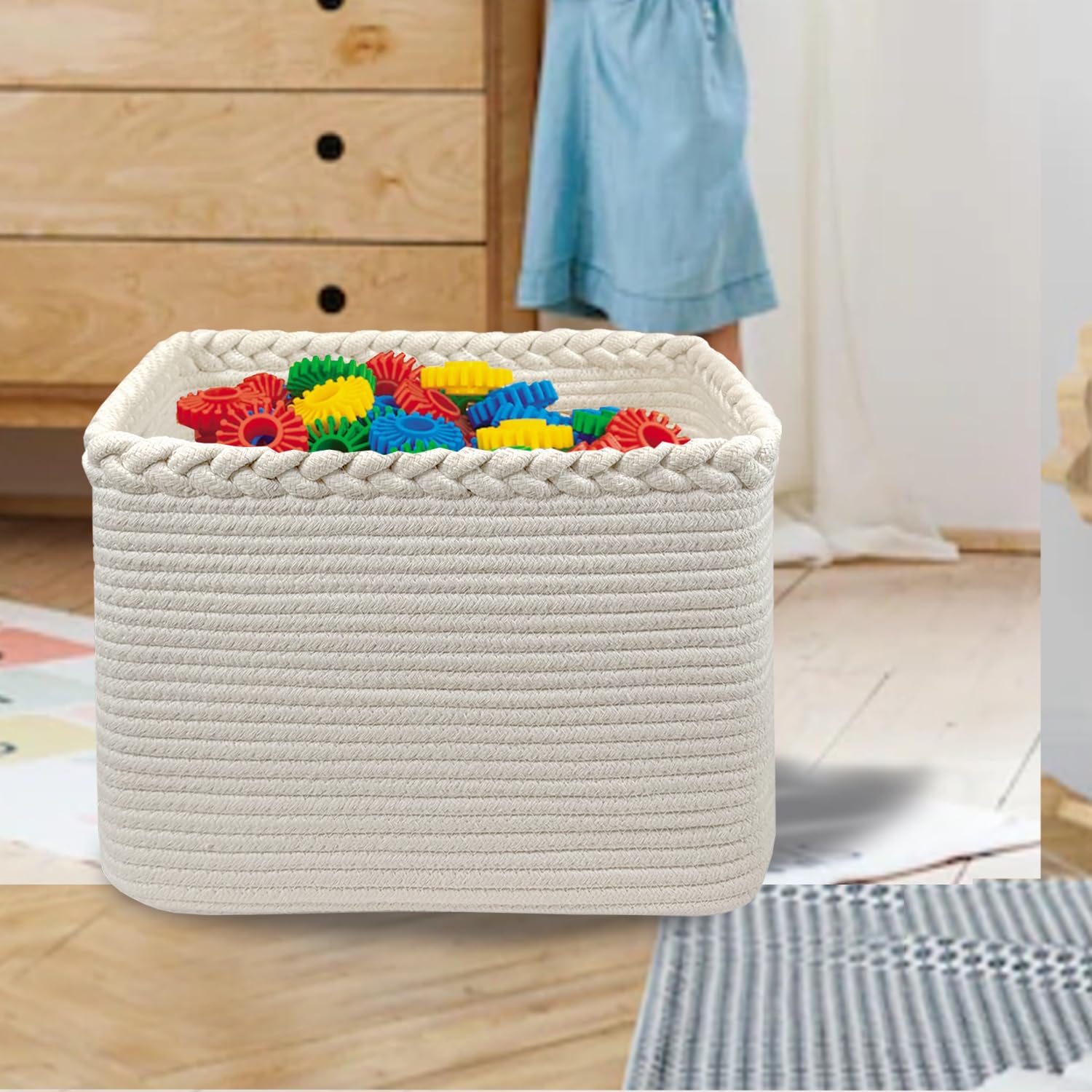 COMFY-HOMI fold may show creases; reshape quickly by stuffing.