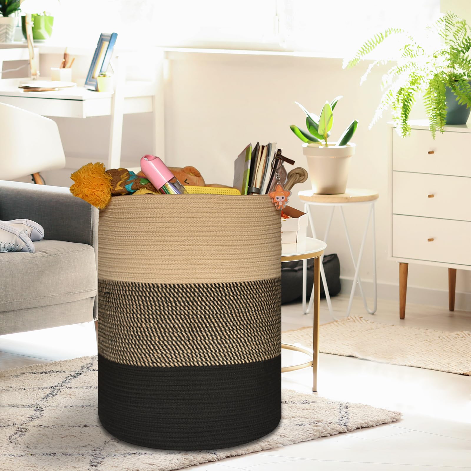 COMSE brown-black storage basket full of towels shows large capacity