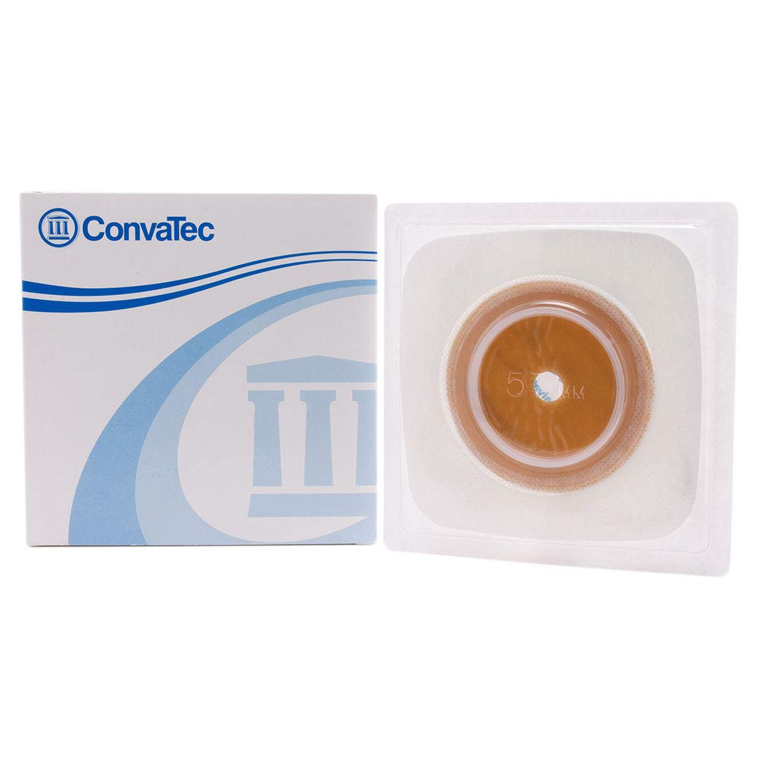 ConvaTec SUR-FIT Natura stomahesive barrier with tape collar for secure wear on dry or moist skin.