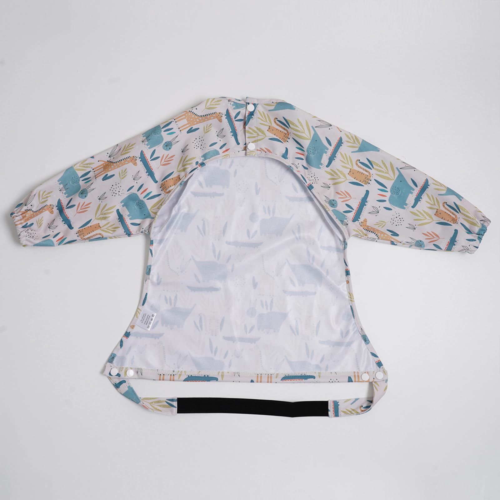 CoolaPeach 2Set includes two reusable bibs for busy days.