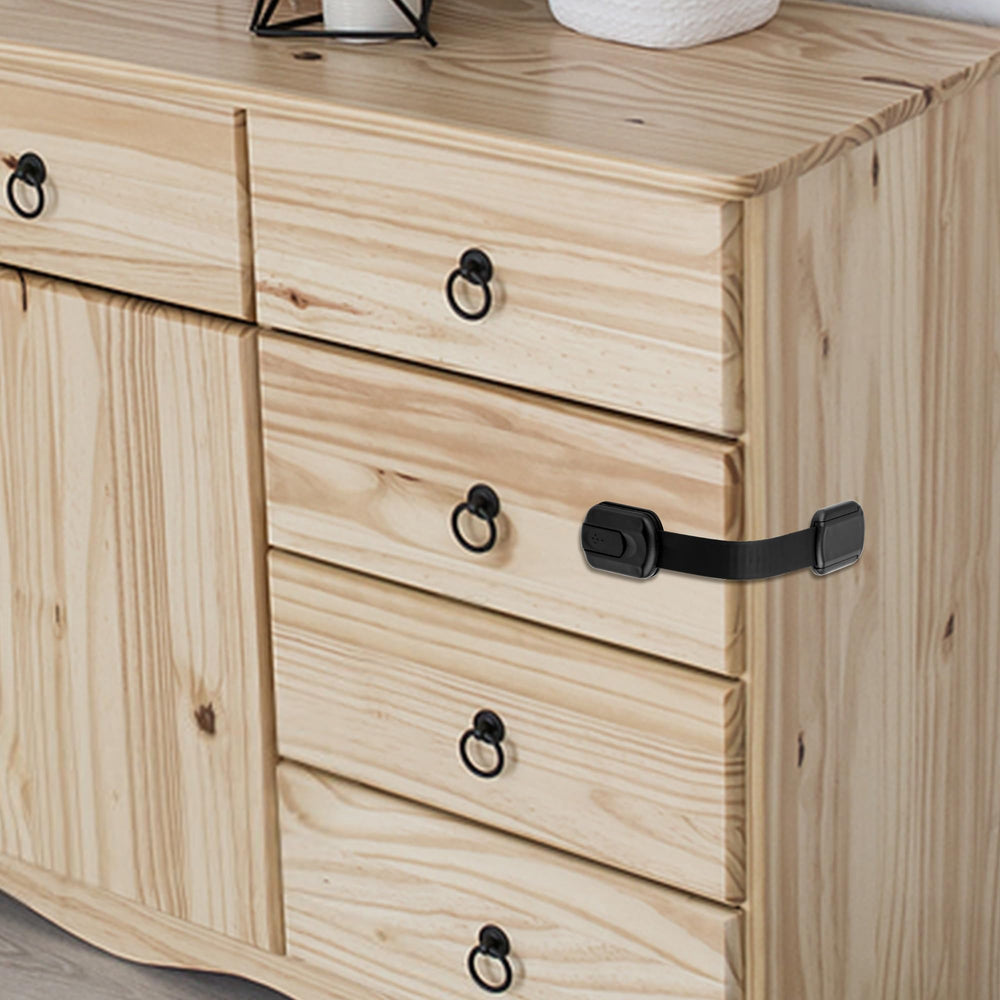 Coolrunner multipurpose locks securing drawers, fridges, and dishwashers in daily use.