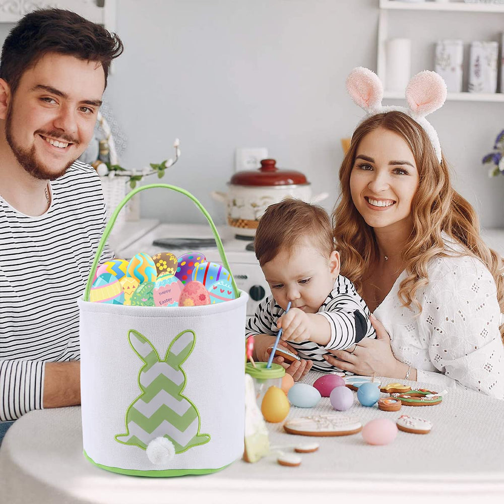 Cootato bag measures 9x9x9.8 inches for roomy egg storage