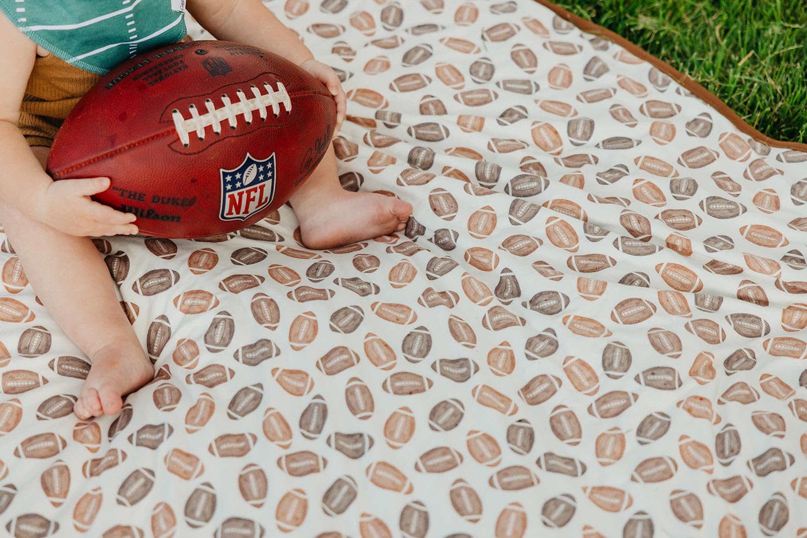 Copper Pearl Blitz Jumbo blanket toddler crib scene for nap time