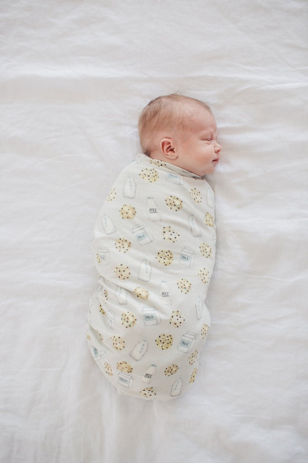Copper Pearl Chip design on model demonstrates versatile large size