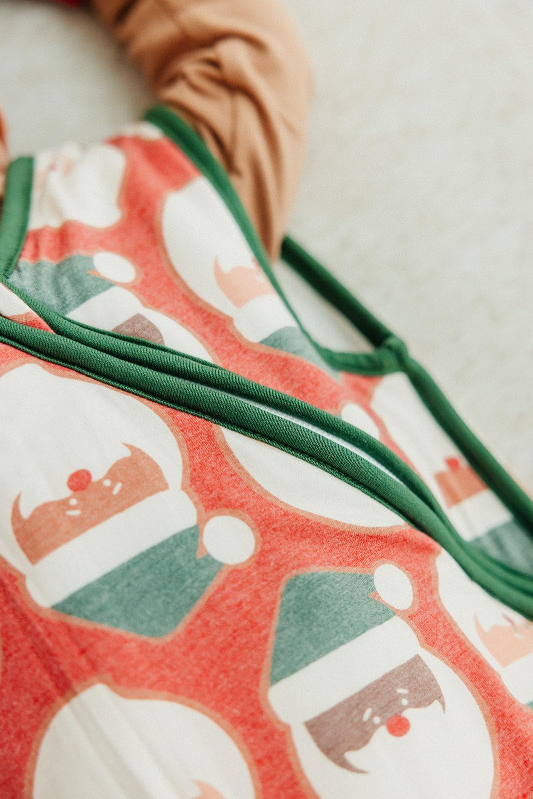 Copper Pearl Claus size 12-18 month offers ample length and secure fit.