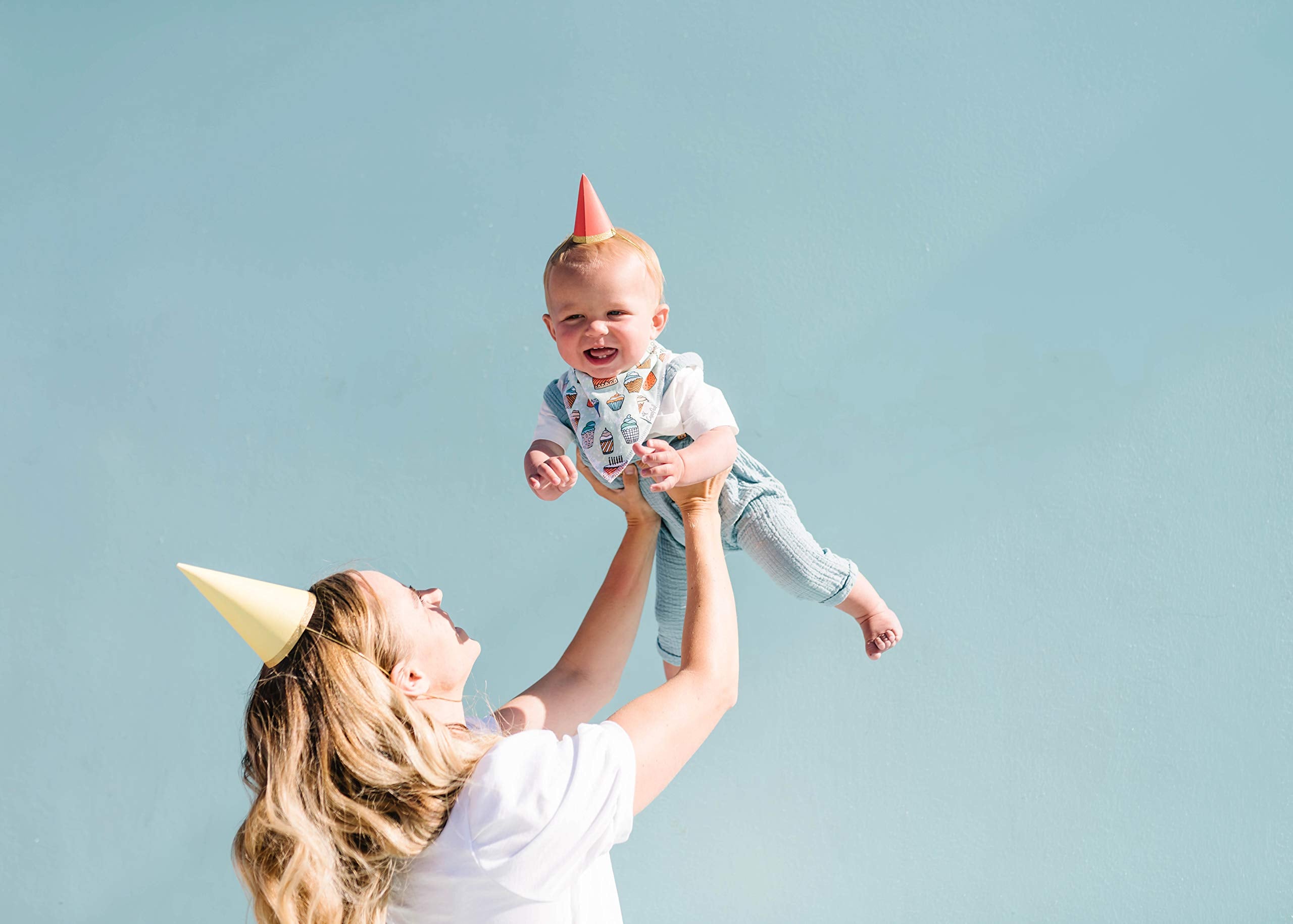 Copper Pearl Confetti bib stitching and durability for countless washes.
