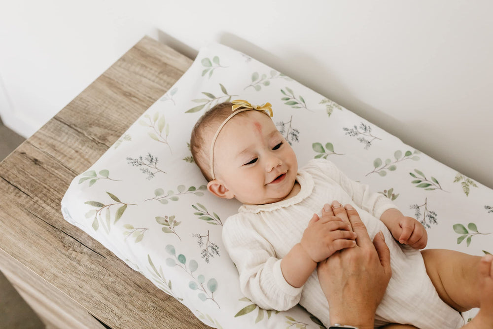 Copper Pearl coordinating nursery accessory helps complete a cohesive room aesthetic.