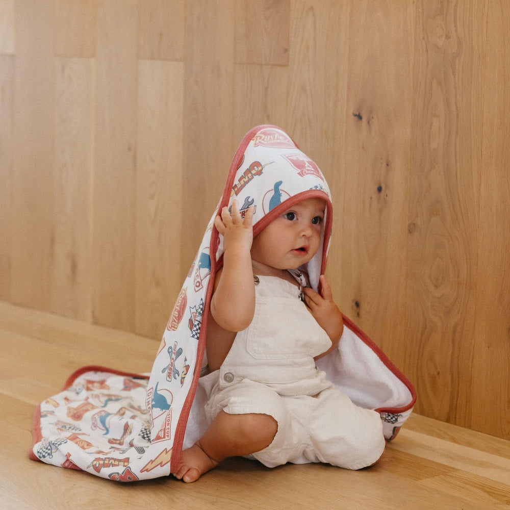Copper Pearl hooded towel features premium knit cotton and plush interior