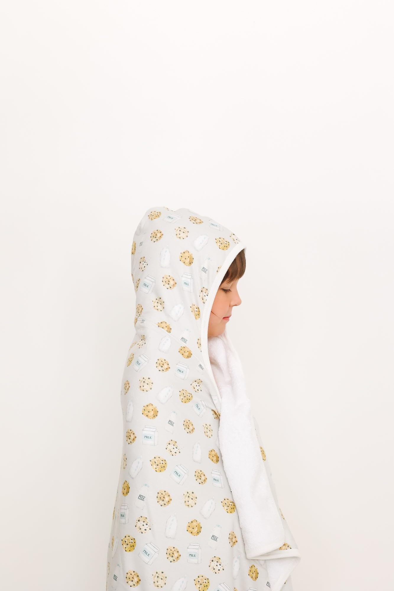 Copper Pearl hooded towel with trendy, stylish finish for daily use