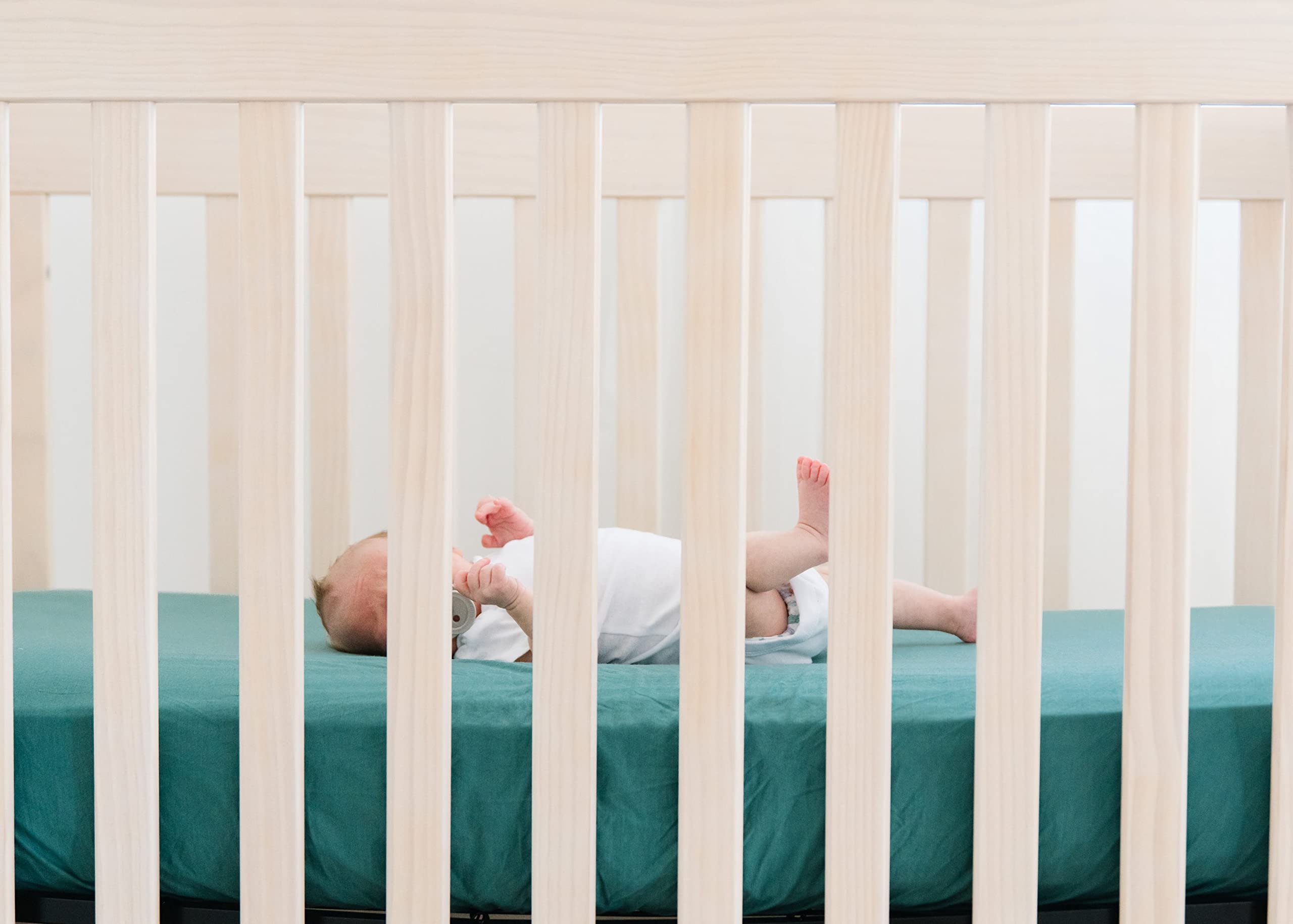 Copper Pearl Journey standard mattress fit guarantees snug, safe night-time surface.