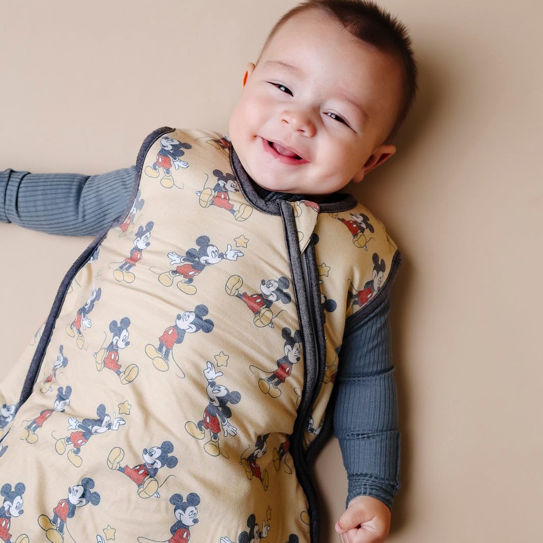 Tag-free neck design ensures comfortable, irritation-free wear.