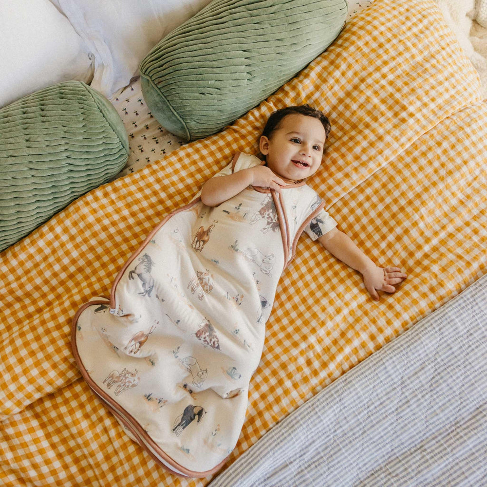 Copper Pearl Montana sleep bag features a top-to-bottom zipper for easy dressing