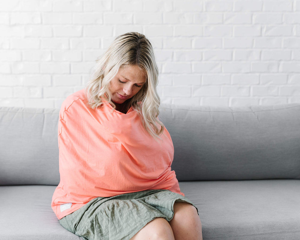 Stella all-season wrap with stretch fabric for year-round use