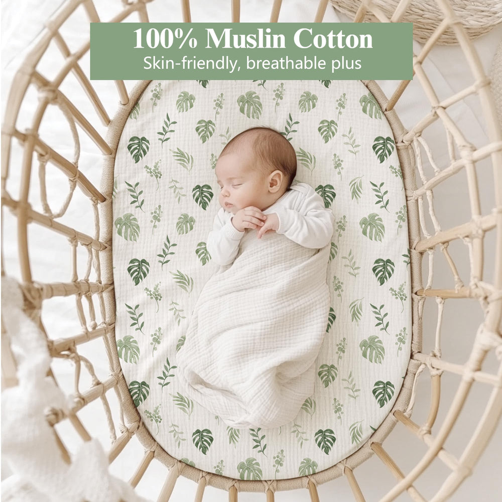Coreeky leaf-pattern changing pad cover is gentle on sensitive baby skin.