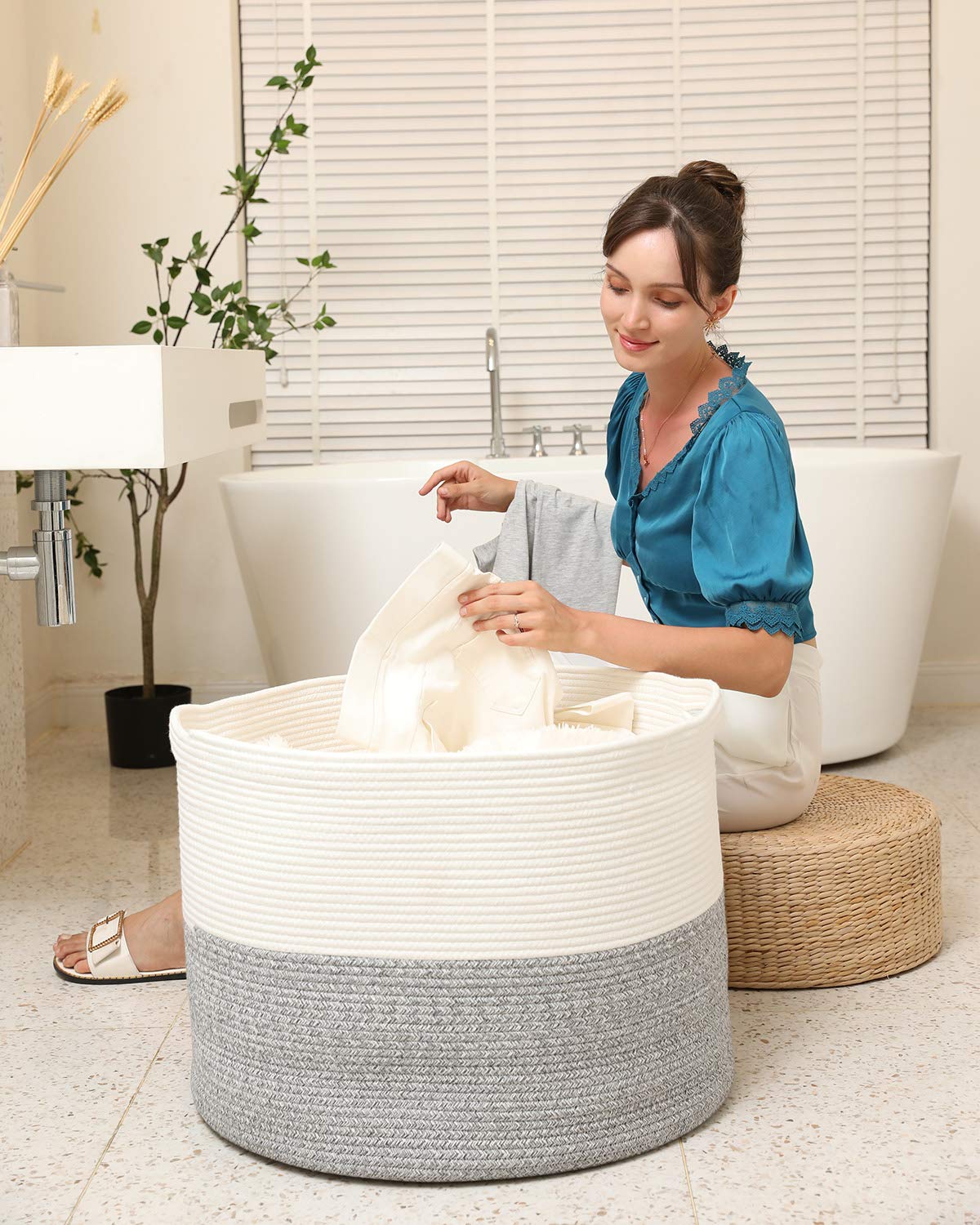 Cottonphant blankets and pillows fit neatly, keeping spaces tidy.