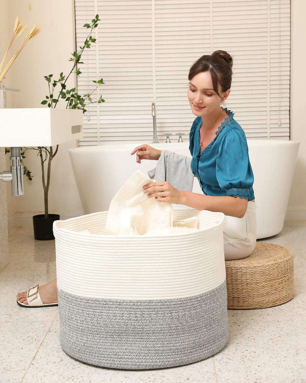 Cottonphant blankets and pillows fit neatly, keeping spaces tidy.