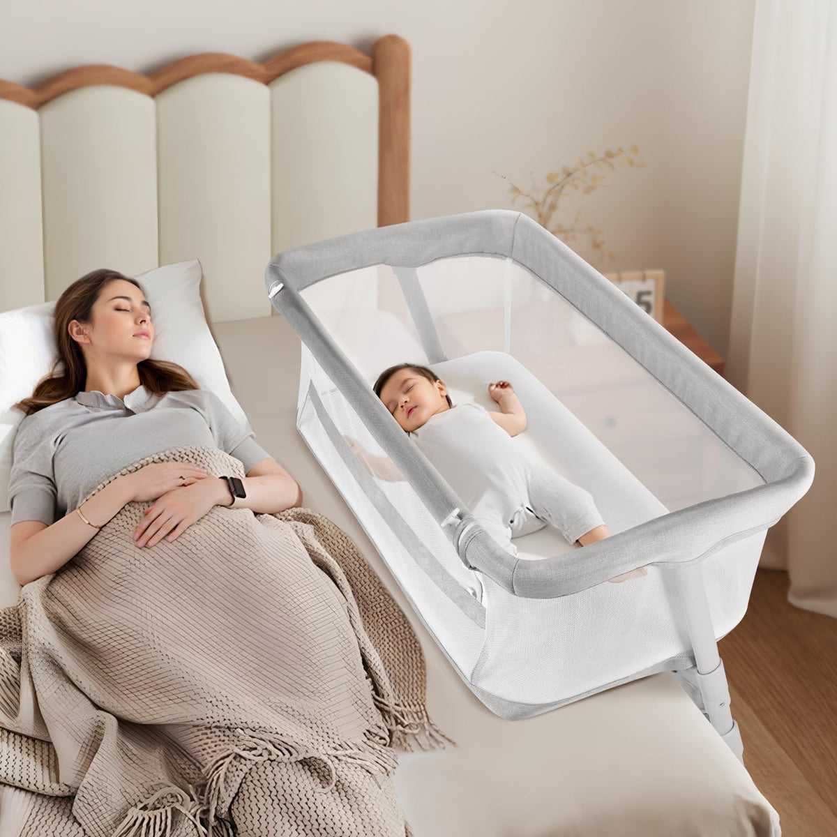 Cowiewie Bassinet beside-bed with over-mattress design supports safe co-sleeping.