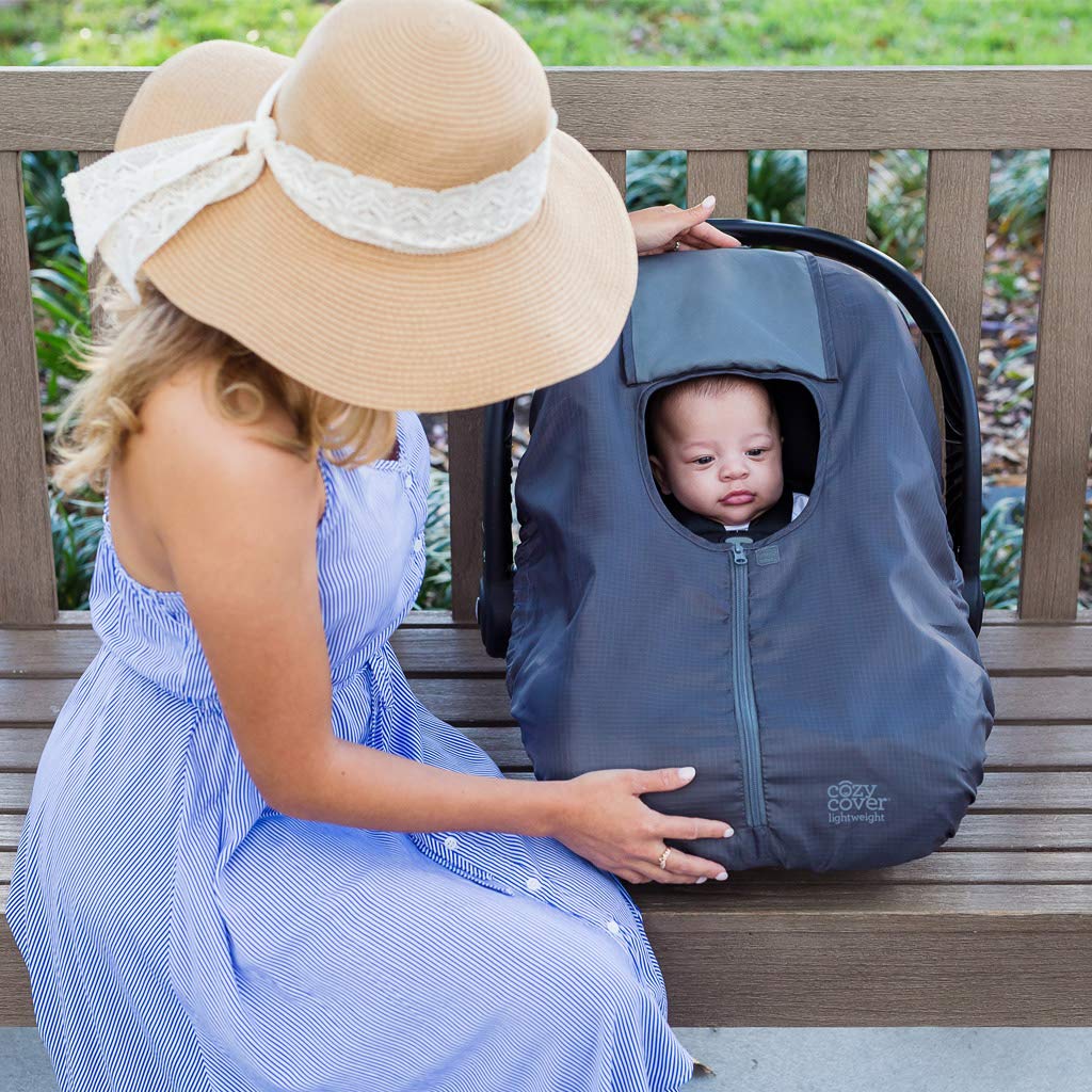 Cozy Cover water repellant finish helps keep baby dry in light rain.