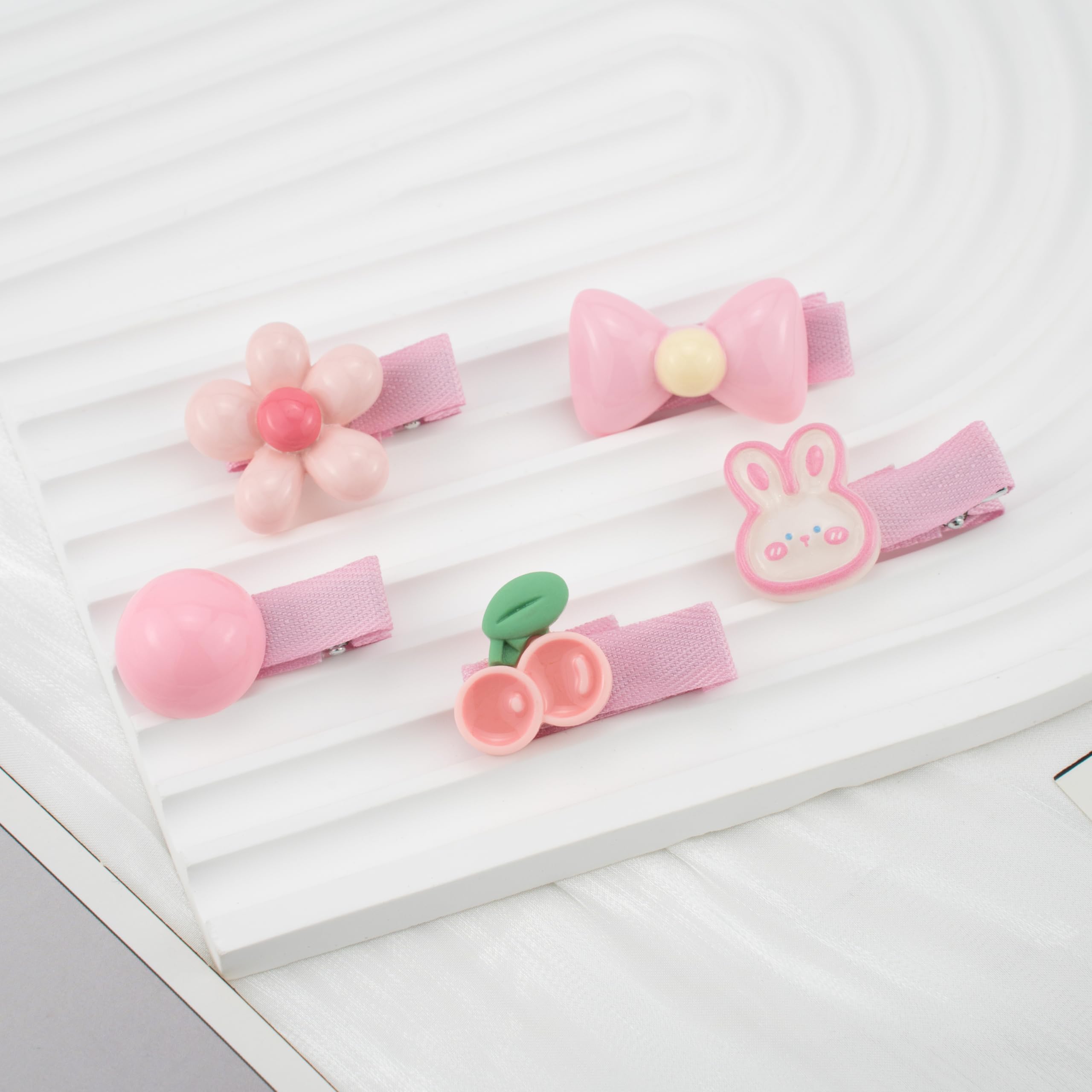 COZYISLE rainbow and cloud clip ideal for party-ready styles