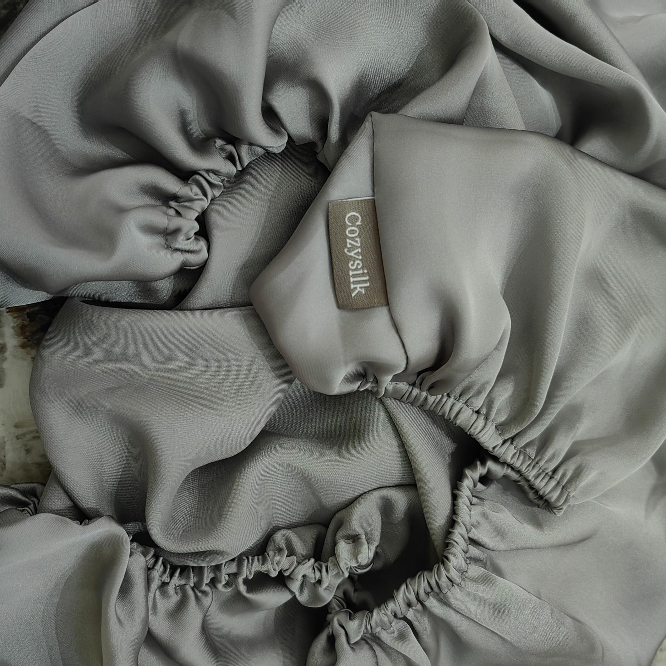 Cozysilk machine-washable bassinet sheet for easy care