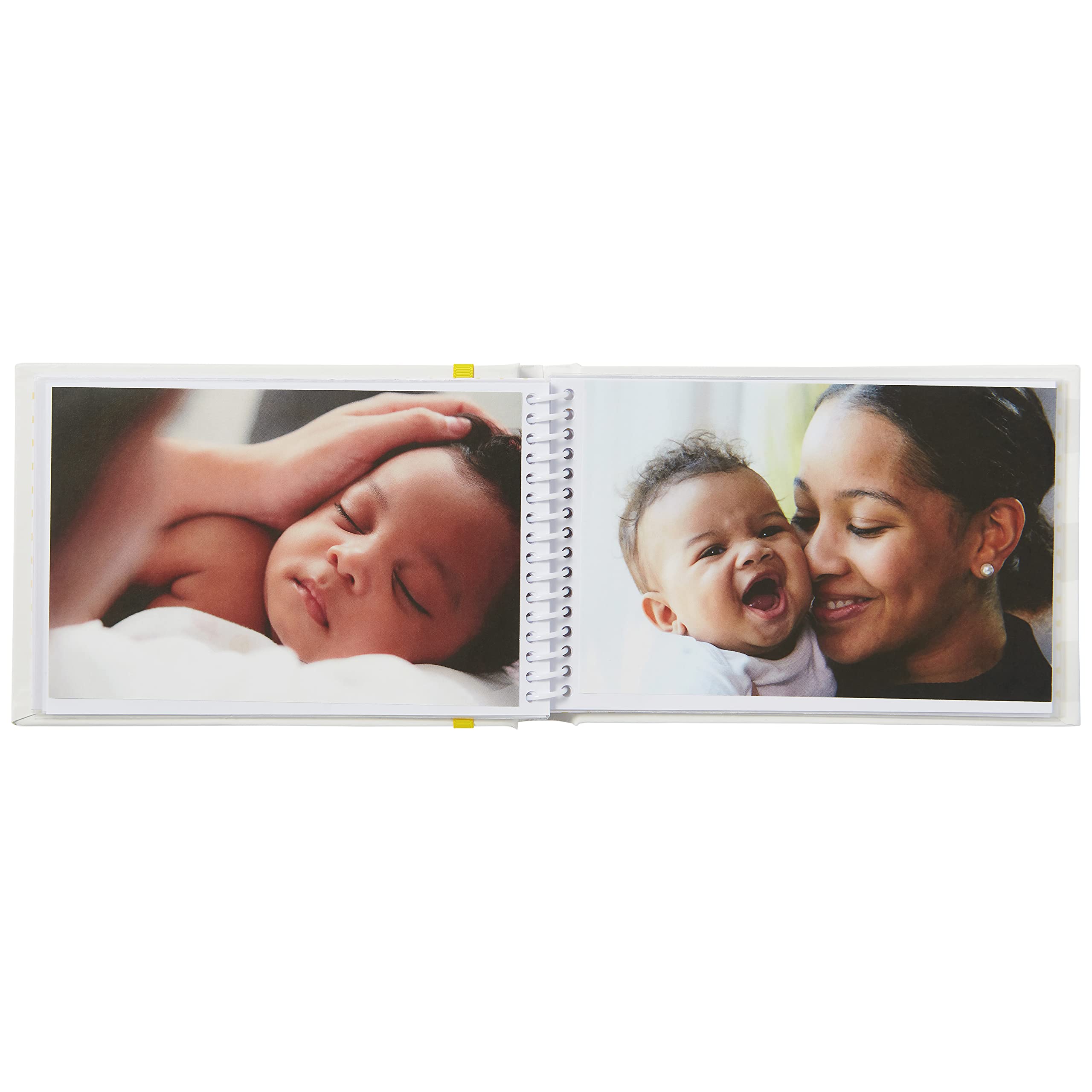 C.R. Gibson Little One Woodland brag book photo-sizes-4x6-3-5x5 offers flexible memory layouts.