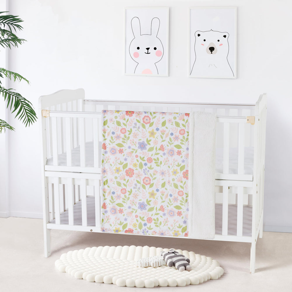 CREVENT 30x40 cozy blanket ideal for stroller and car trips.
