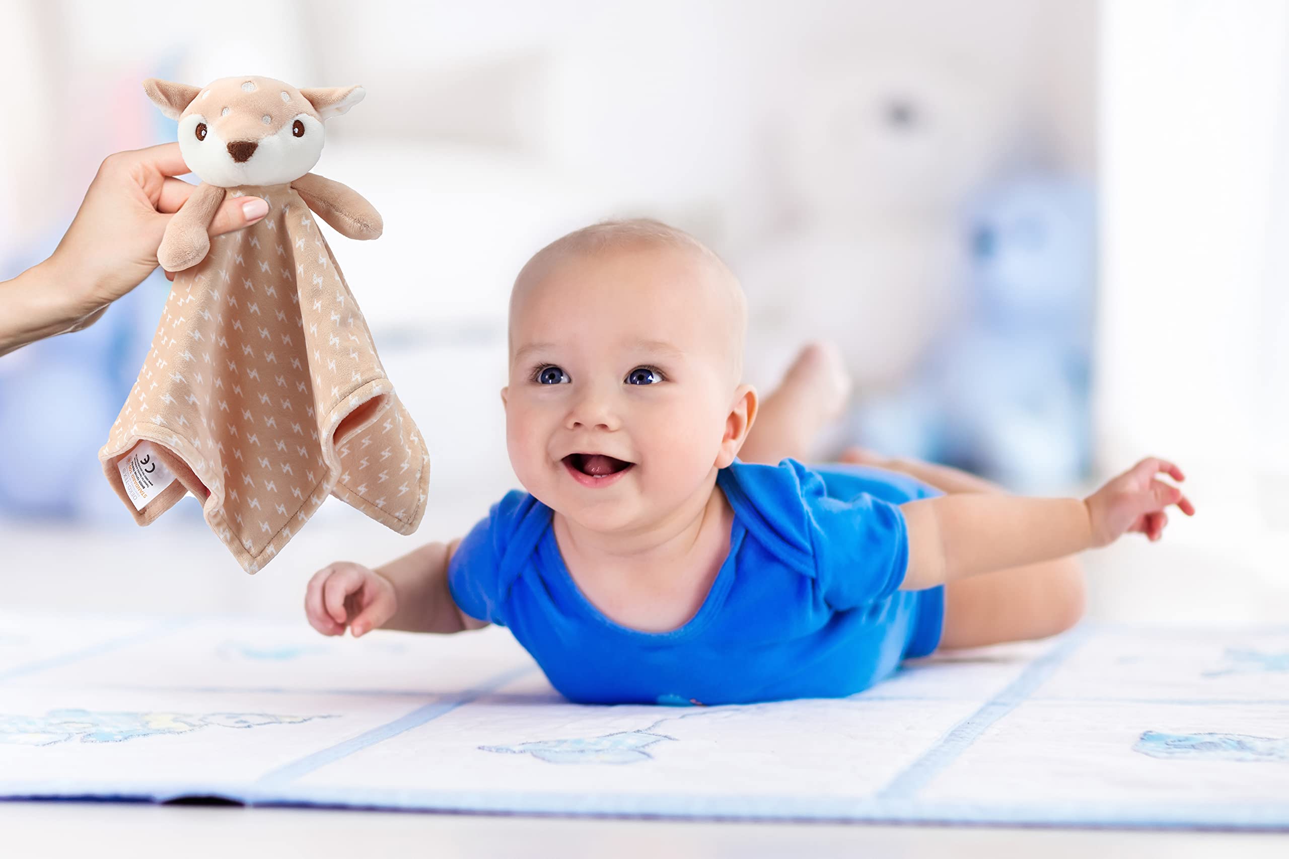 CREVENT machine washable blanket simplifies care after playtime.