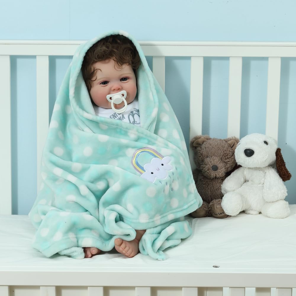 CREVENT gift-pack presentation of the baby blanket for thoughtful newborn gifts.