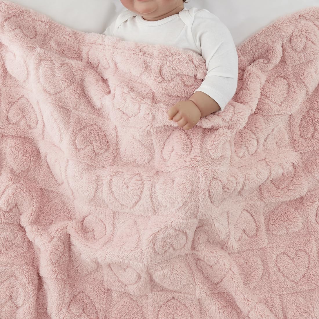 CREVENT nursing-cover blanket provides versatile coverage for feeding moments