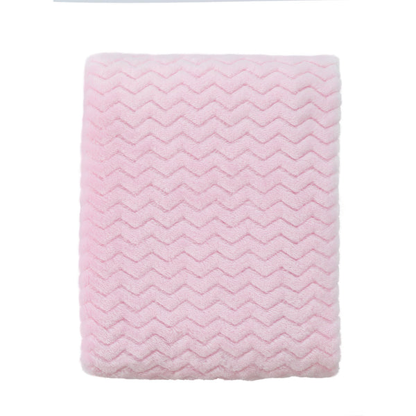 CREVENT Wave Pink soft cozy baby blanket for gentle warmth and comfort.
