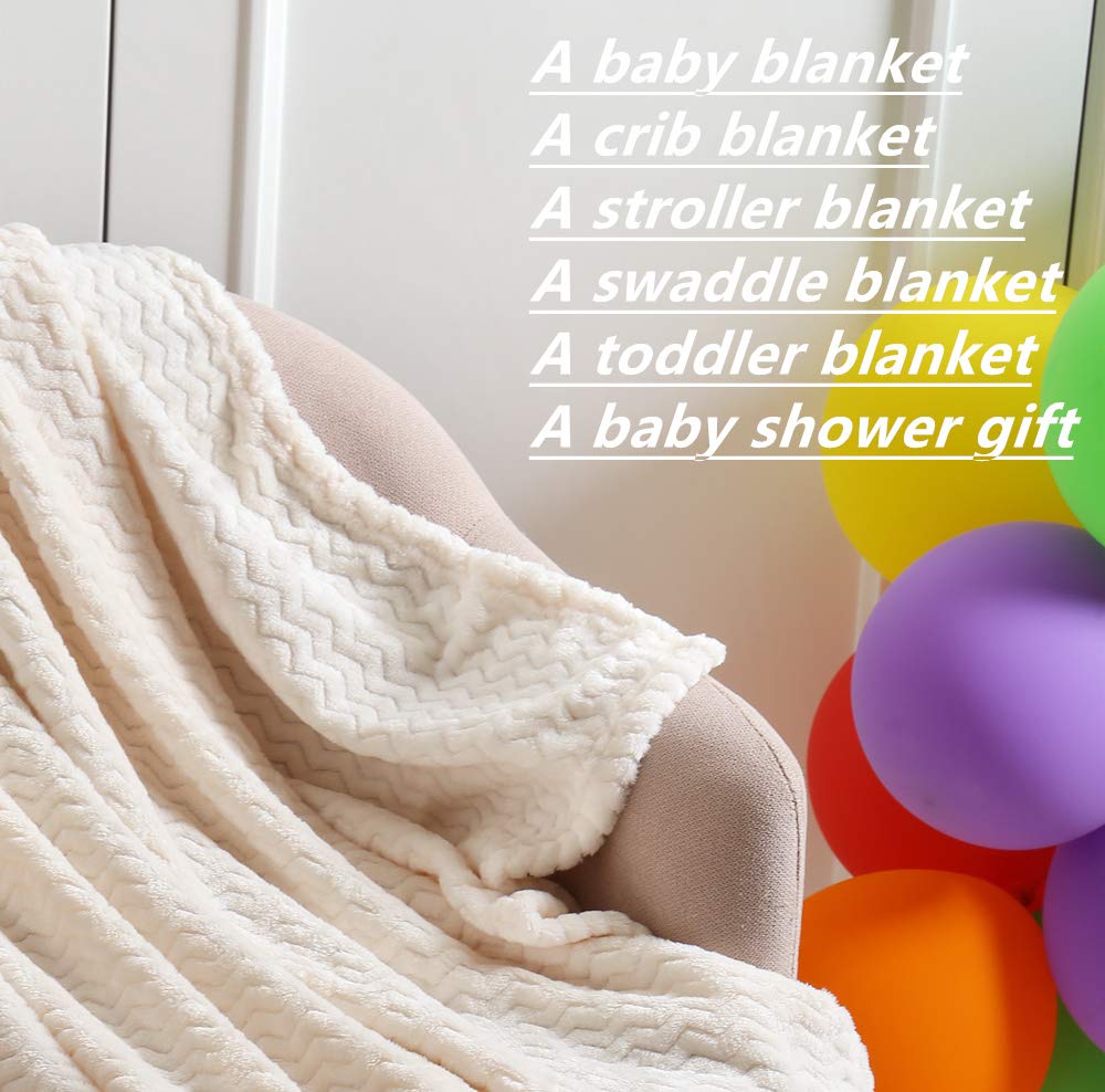 CREVENT Wave Ivory blanket in a stylish nursery setting