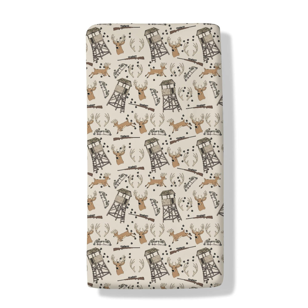 Cstdyfrv Deer Hunting crib sheet in soft fabric for gentle baby sleep.