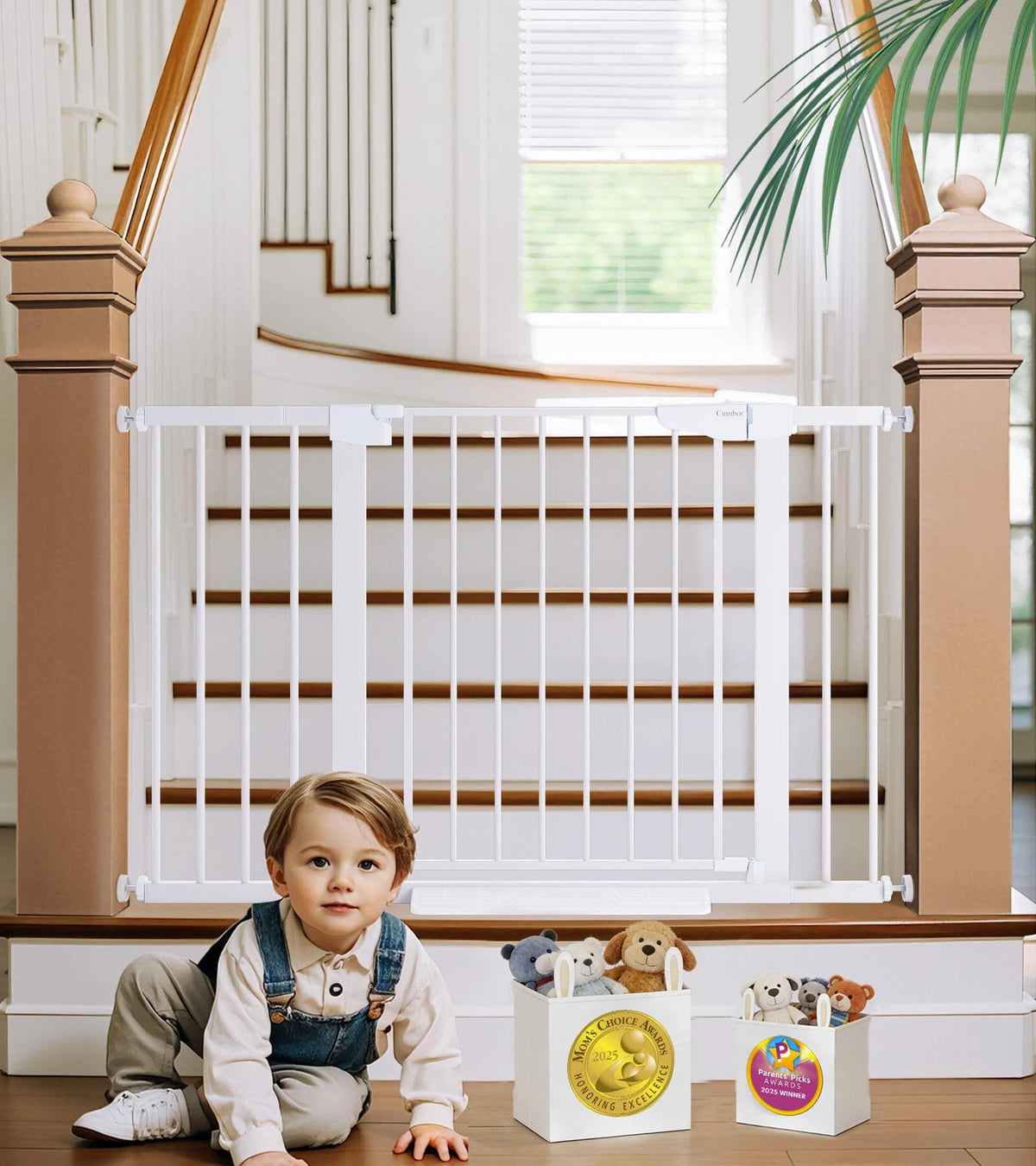 Cumbor baby gate installed on stairs showing secure closure and wide passage.