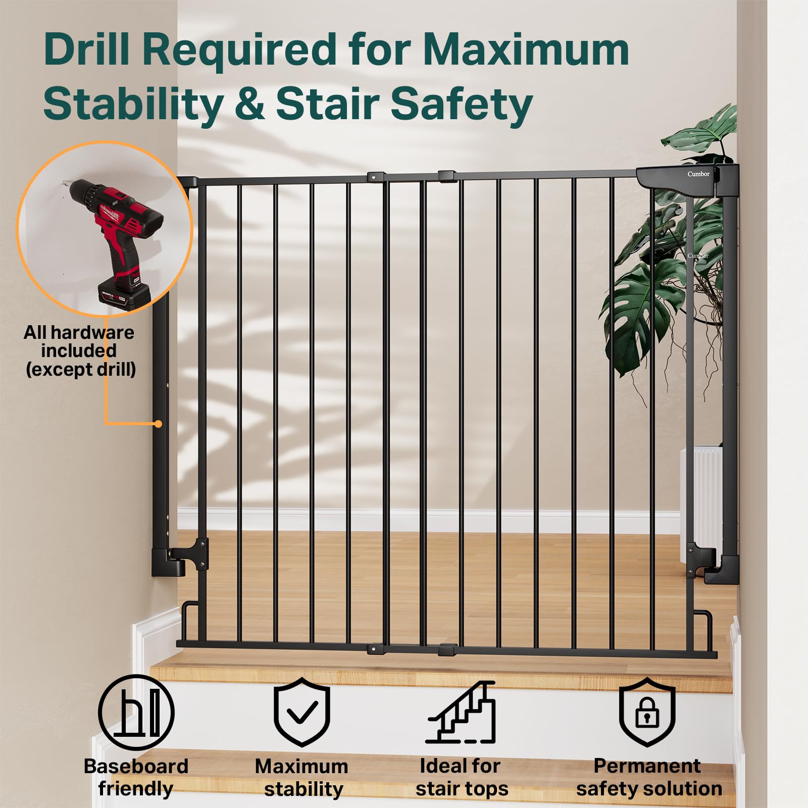 Curved sides of the Cumbor gate providing extra protection for little hands.