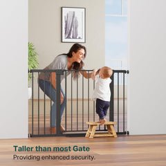 Pressure-mounted setup offers quick installation without drilling in walls.