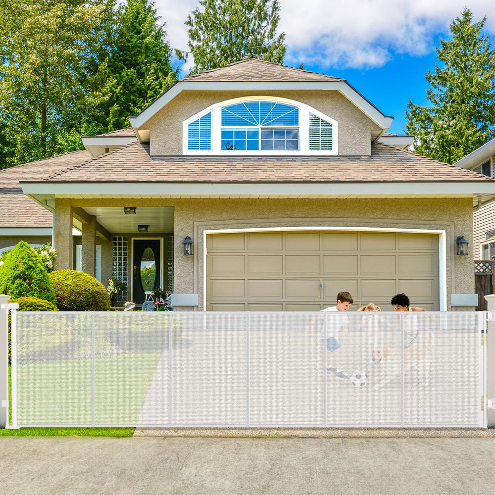 Dabormi 250-inch extra-wide retractable fence extended to cover large spaces safely