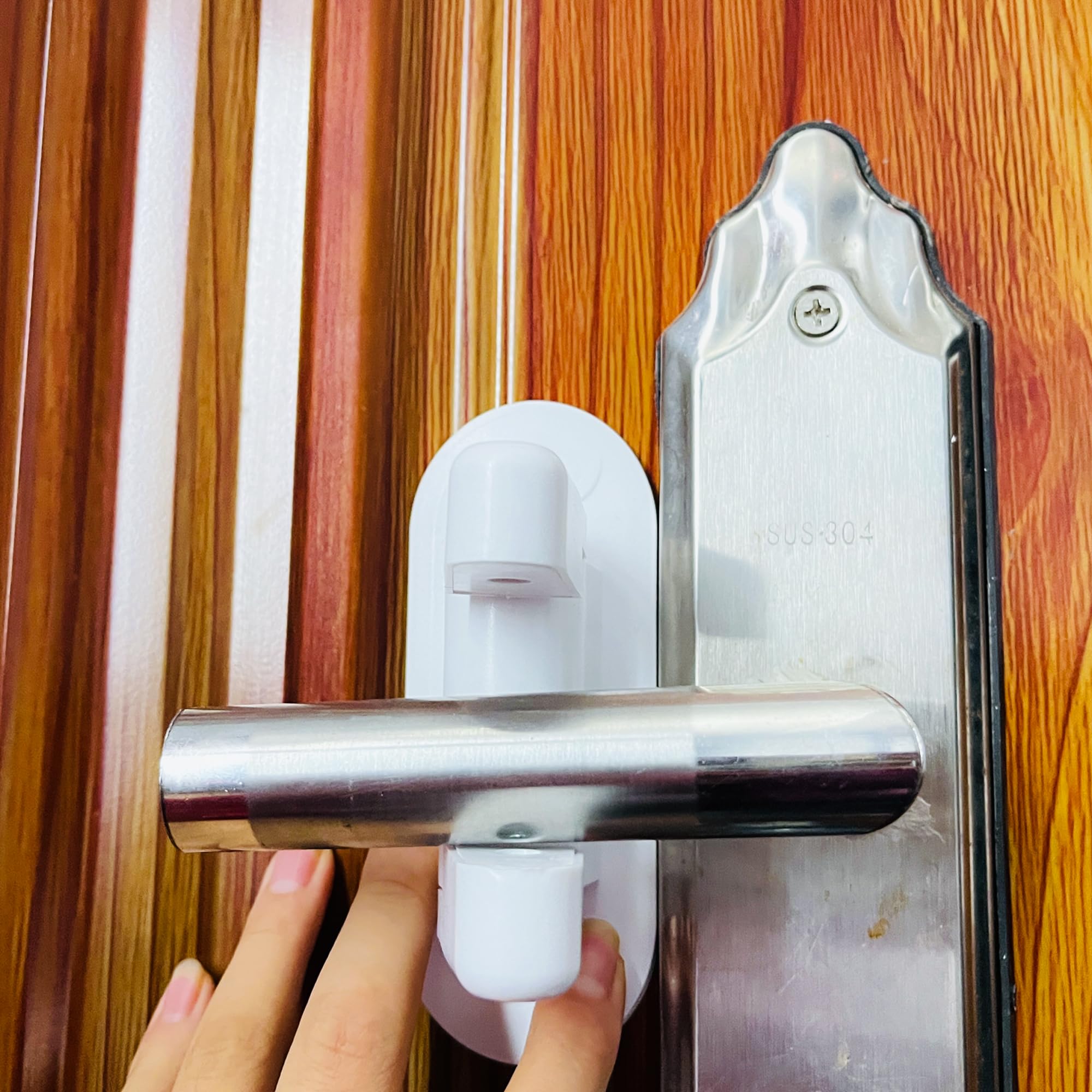 DAFUWENG two-pack offers value for multiple doors