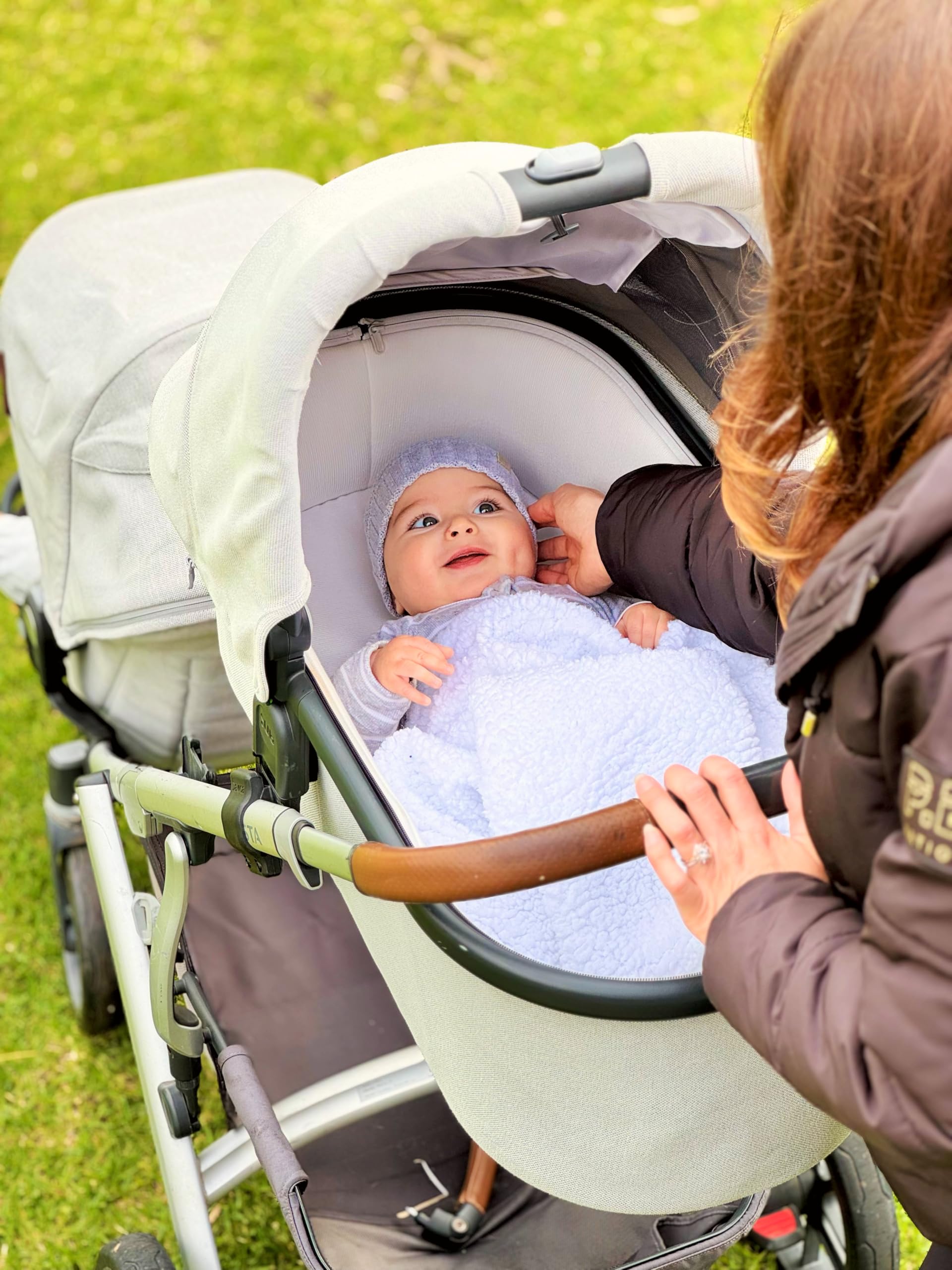 Daloda Adapter makes a thoughtful gift for new parents.