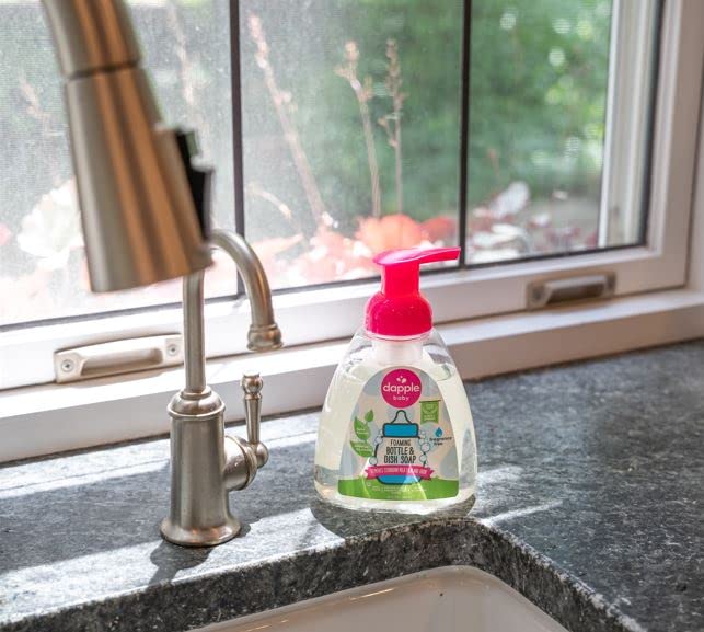 Dapple Baby foaming soap action on bottles highlights quick, thorough rinsing.