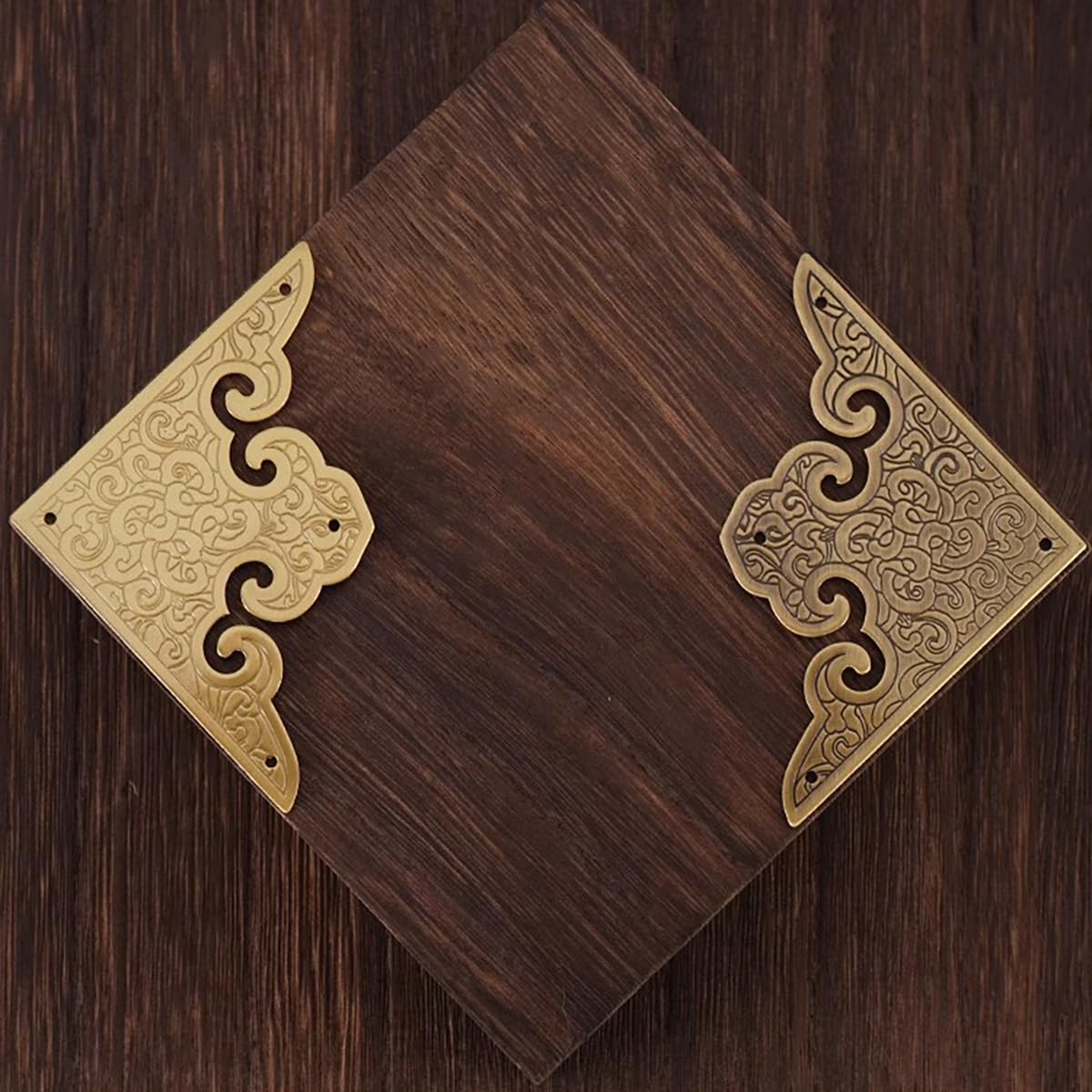 Dasaziya brass corner guard side view enhances durability while preserving vintage style.