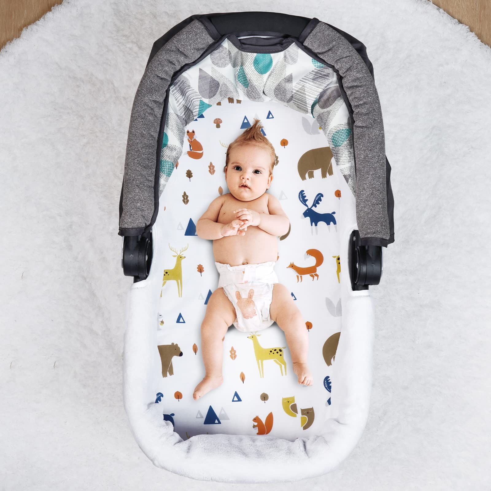 David's Kids 100-cotton-soft-touch bassinet sheet emphasizes natural fibers and gentle skin contact.